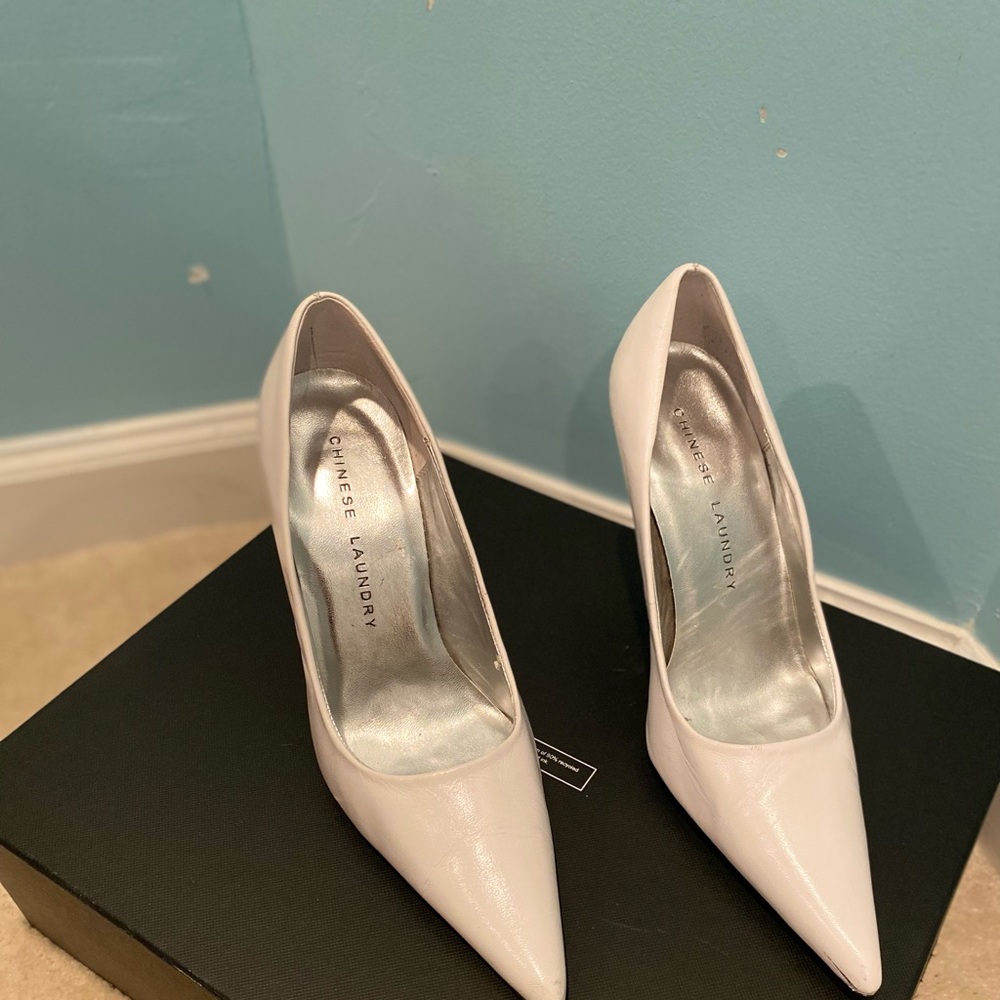 Shoes - Picture 5 of 14